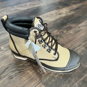 NEW Pro Line Wading Shoes - size 10